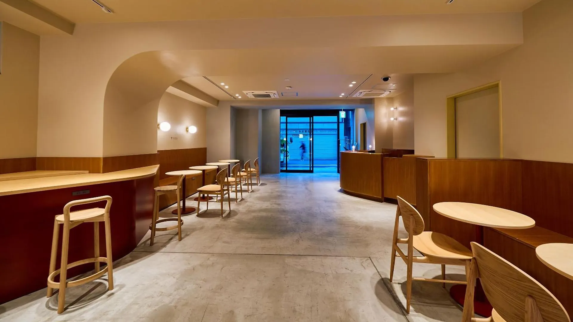 Hotel Plus Hostel Tokyo Asakusa 2 0*,  Japón