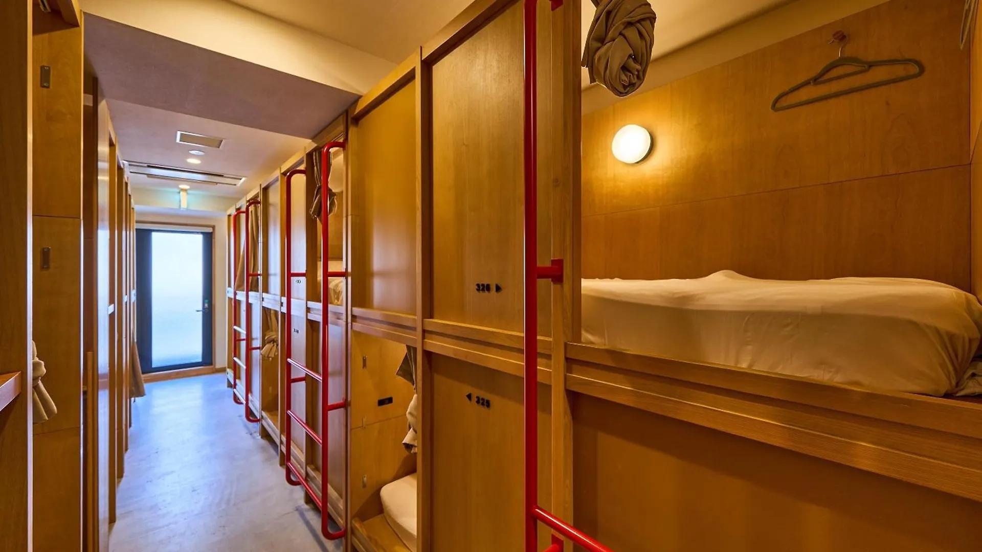 Hotel Plus Hostel Tokyo Asakusa 2